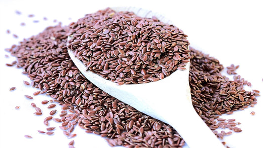 A spoonful of flax seeds as a simple omega-friendly food habit